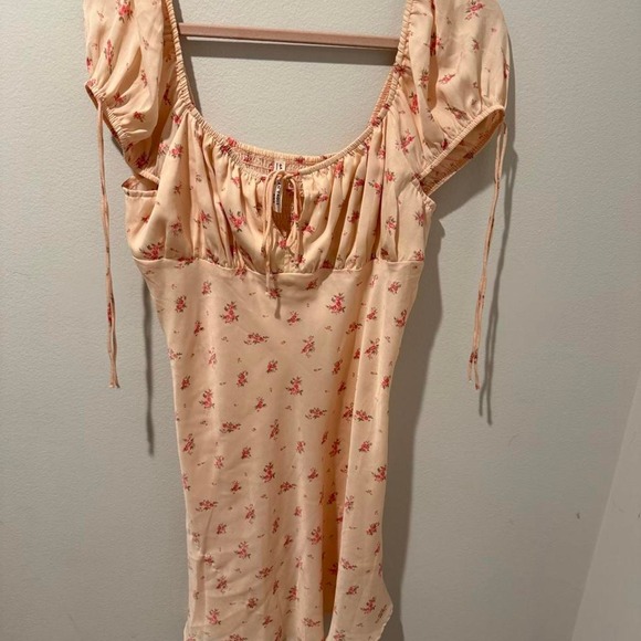 Dresses & Skirts - American Eagle Floral Peasant Mini Dress